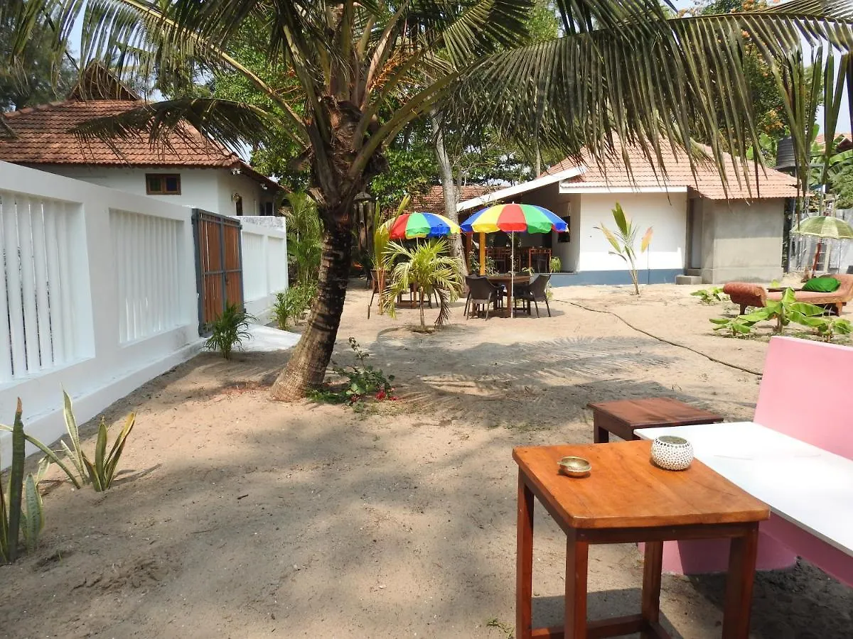 Alleppey Beach Garden Alappuzha Indien